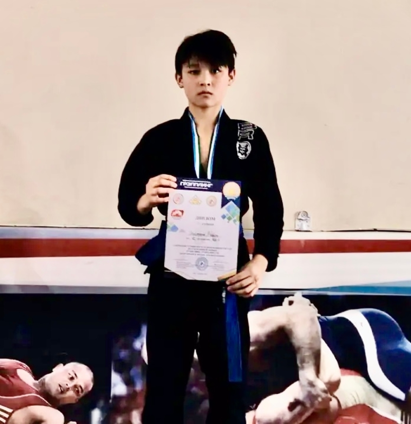 Альберт республикала беренсе урын яуланы