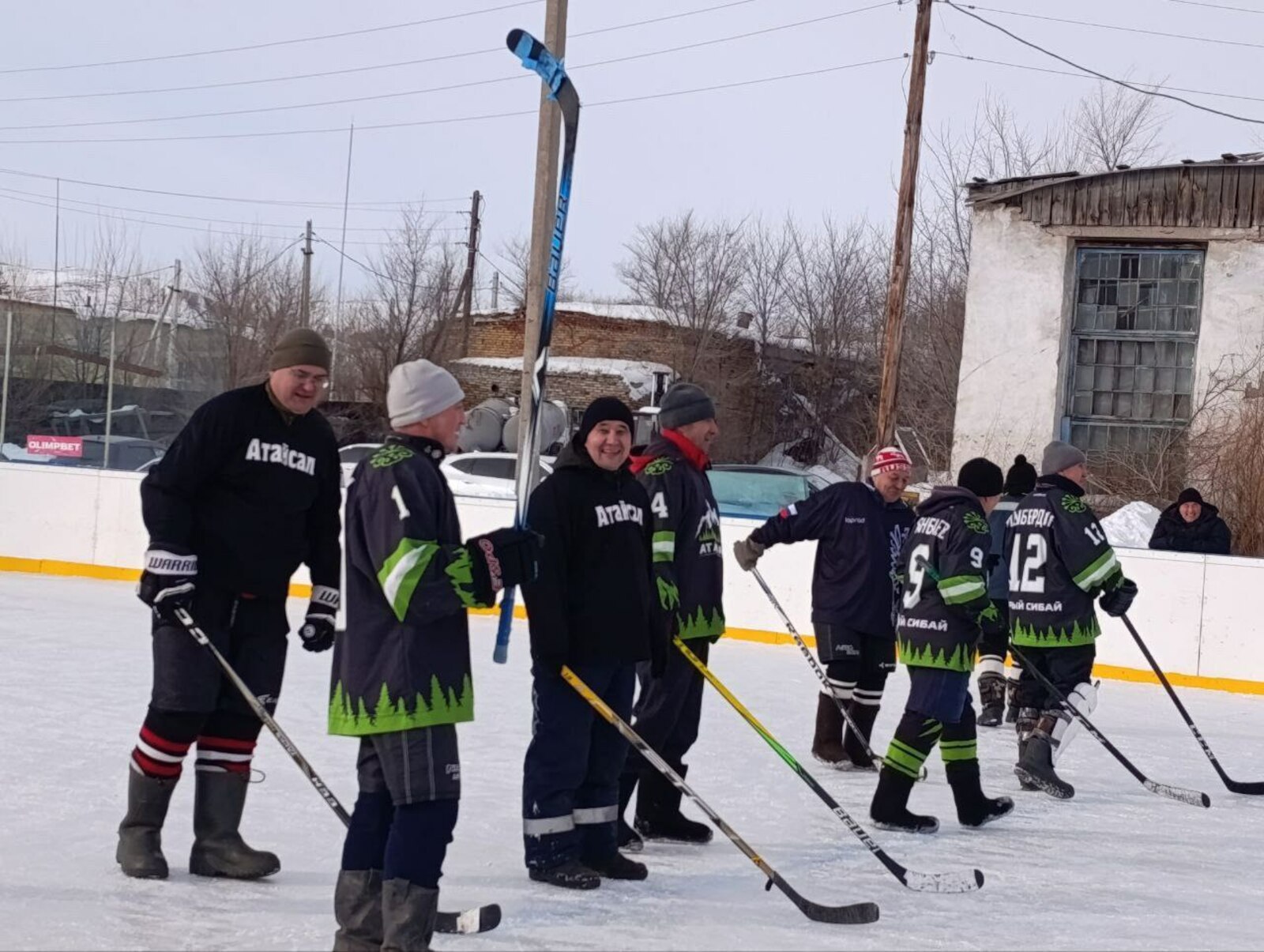 Иҫке Сибайҙа - хоккей