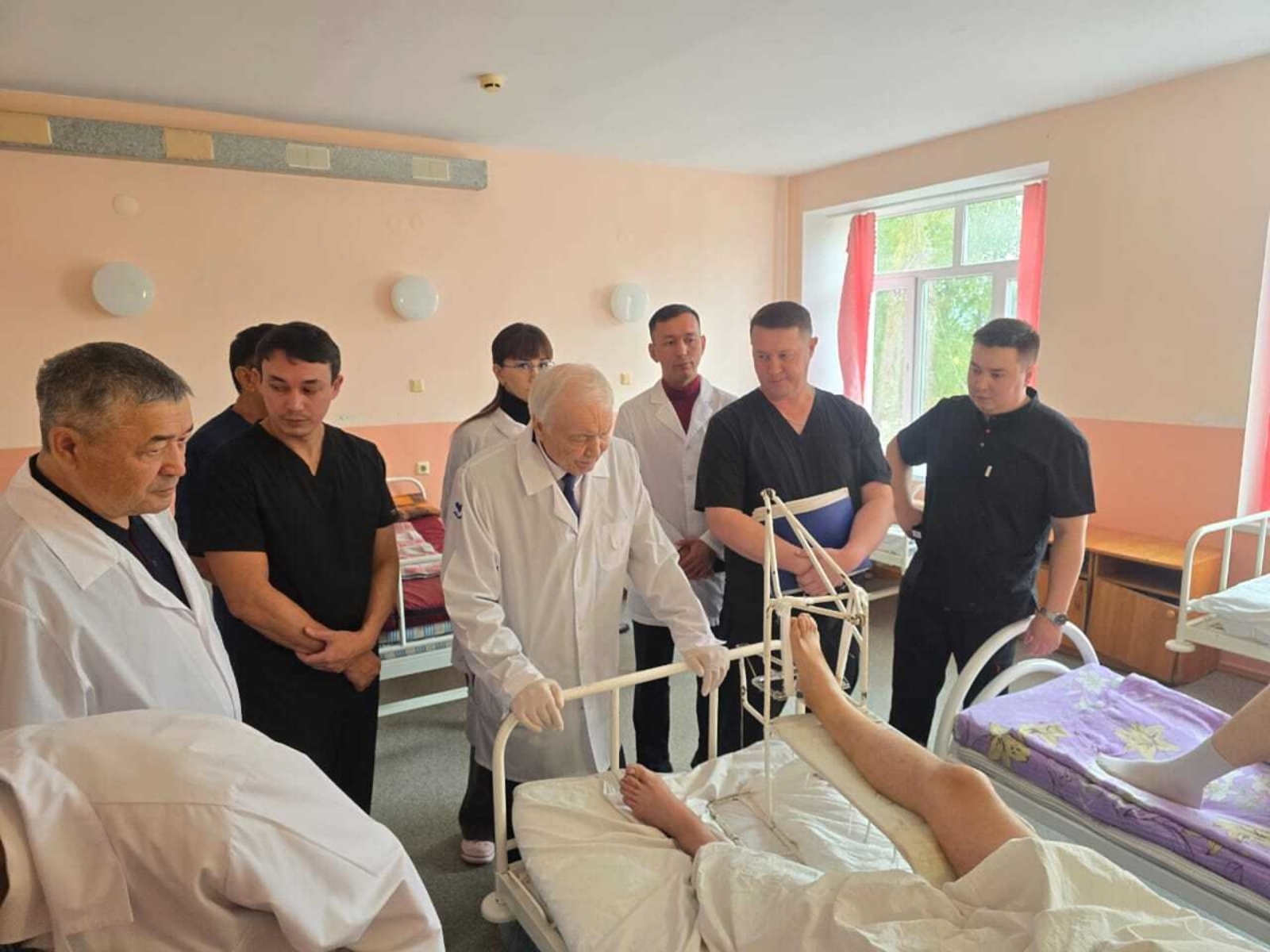 Баймаҡ дауаханаһында алдынғы медицина белгестәре