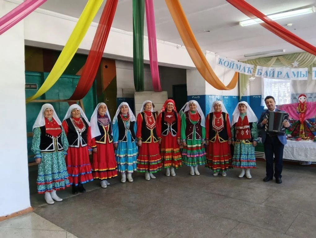 Ҡоймаҡ майы менән тәмле, табын ҡунаҡ менән йәмле