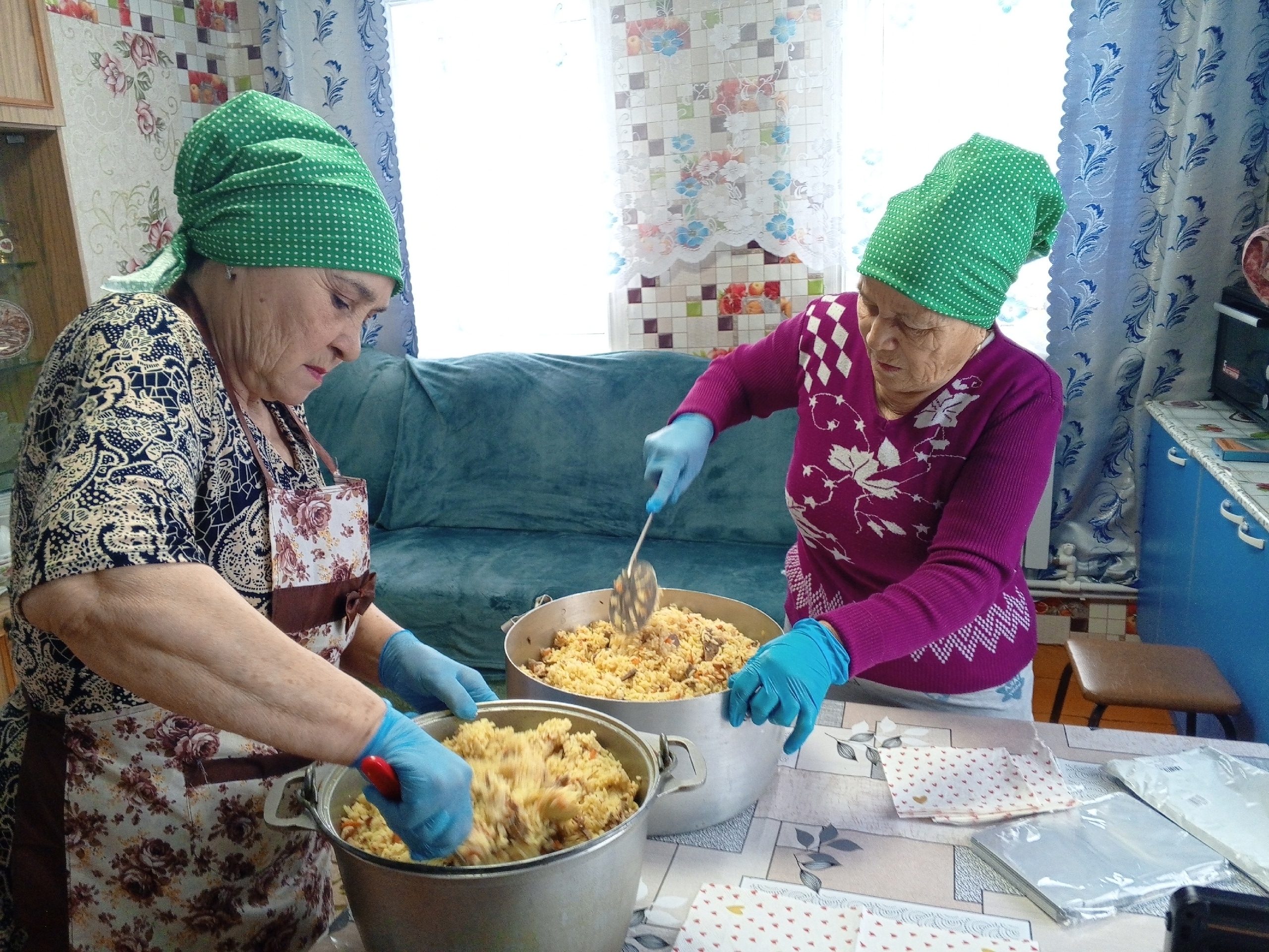 Ағинәйҙәрҙән - былау