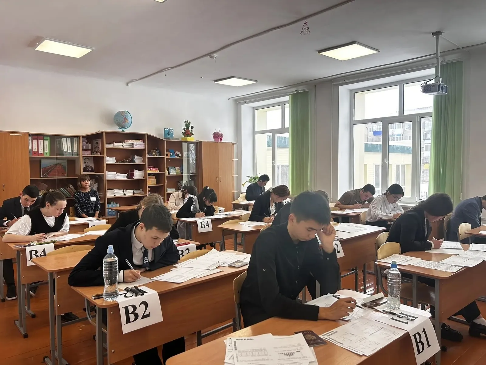Имтихан яуаптарын бирәбеҙ, тип алдаусылар арта