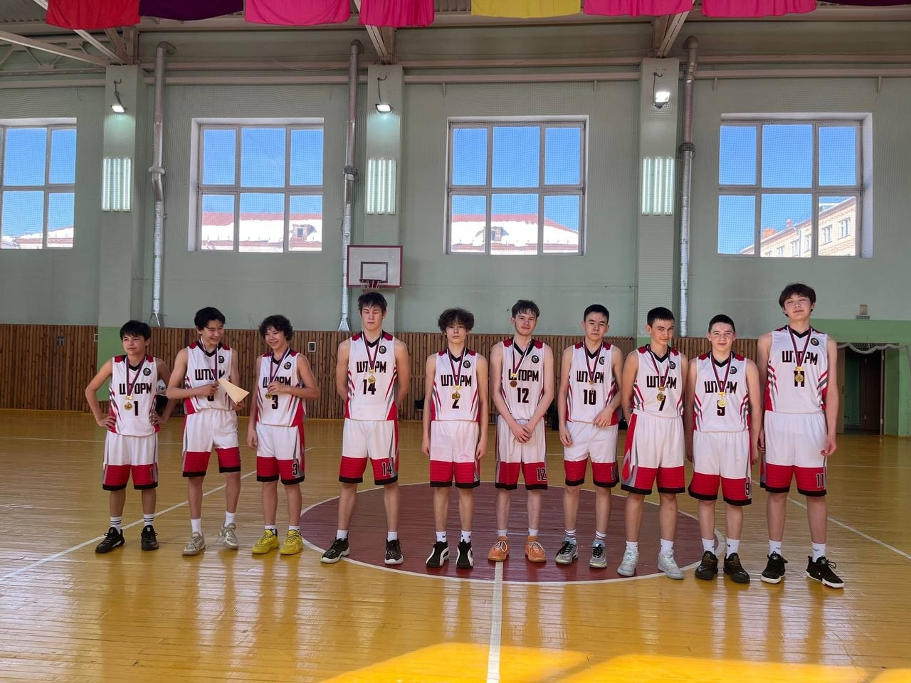 "Шторм" - афарин!