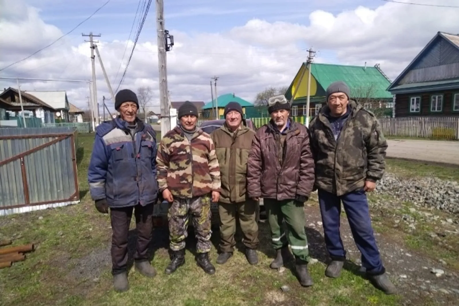 Муллаҡайҙар өмәгә сыҡты