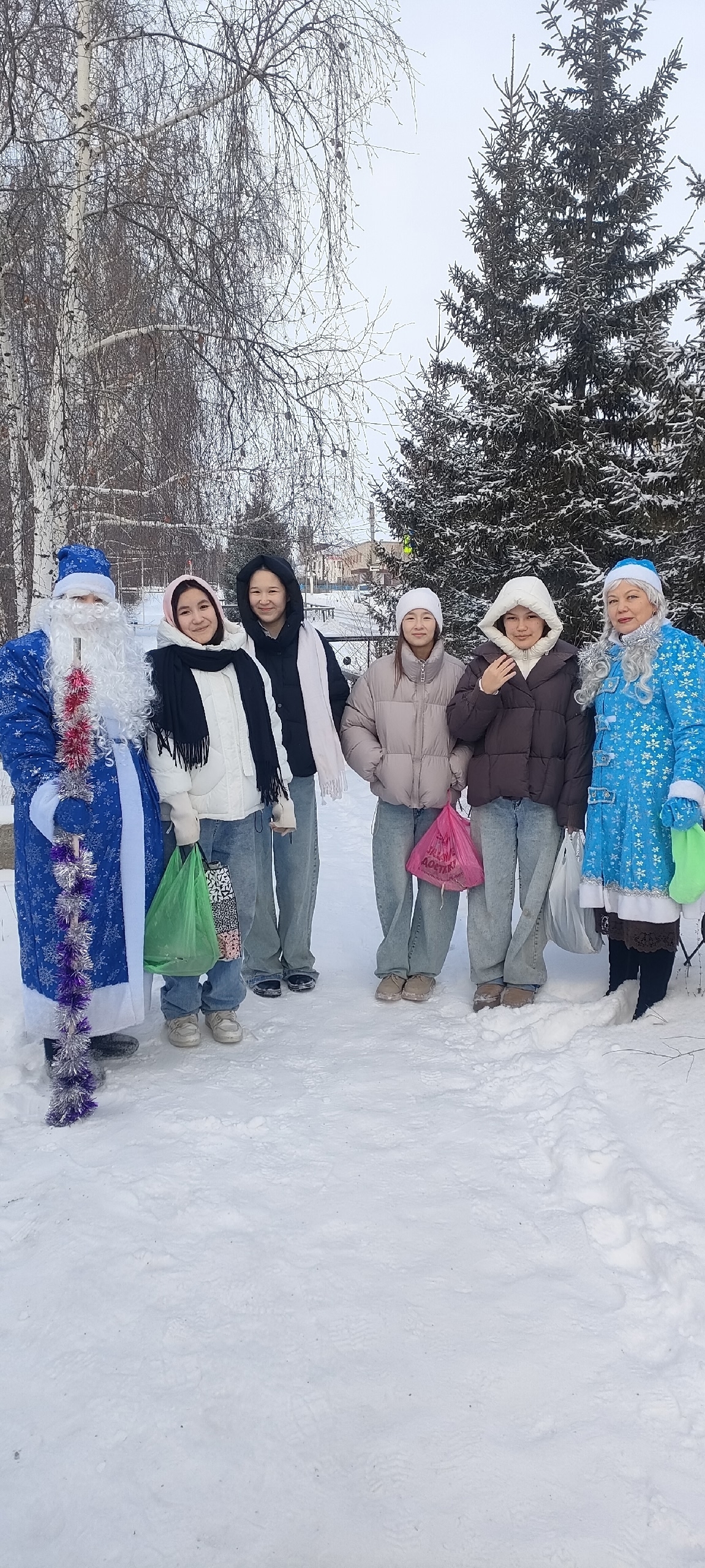 Яңы йыл менән ҡотланылар