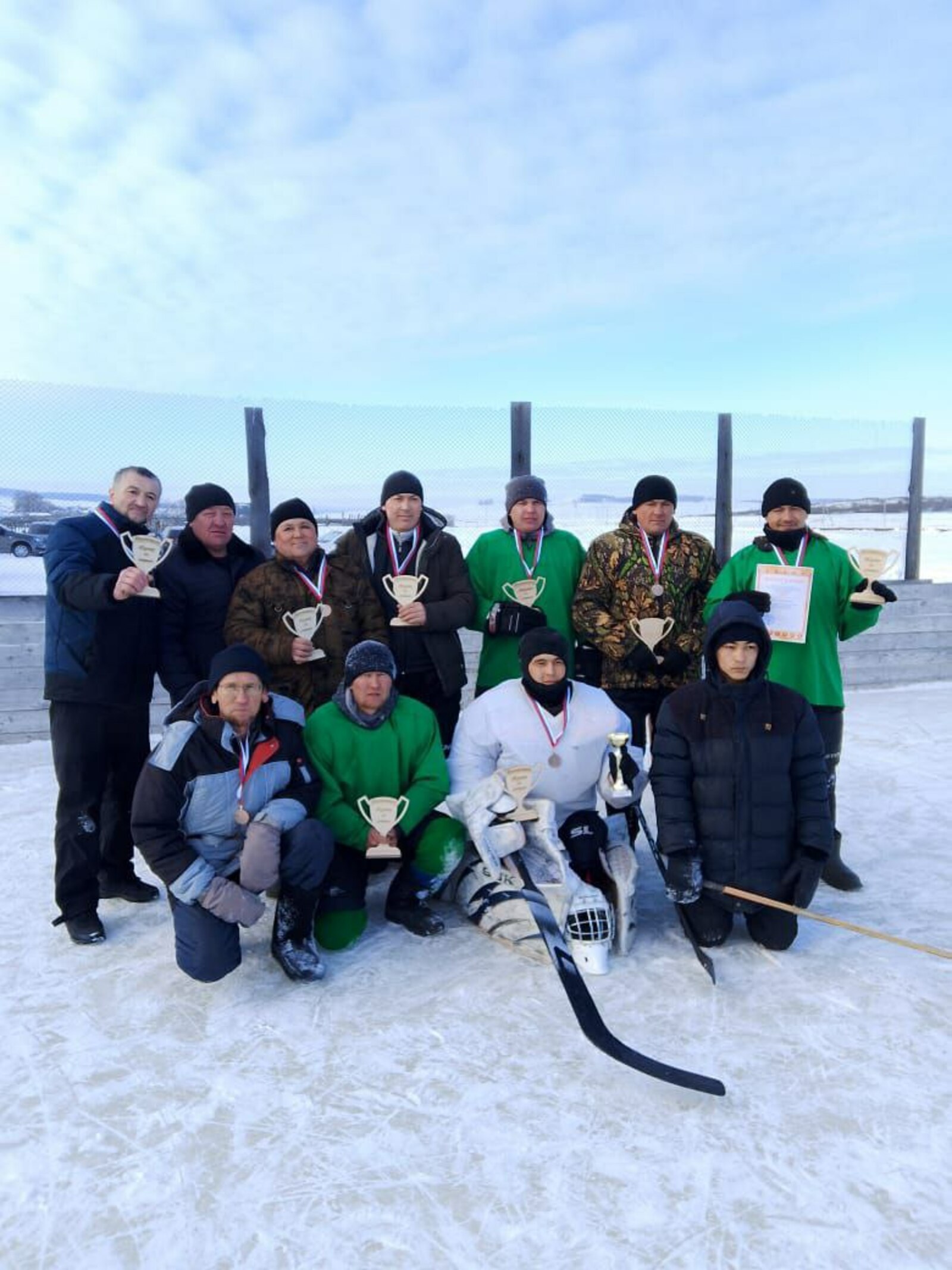 Ниғәмәттә - хоккей