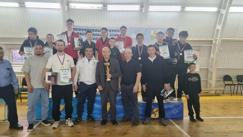 Баймаҡ көрәшселәренең яңы еңеүҙәре