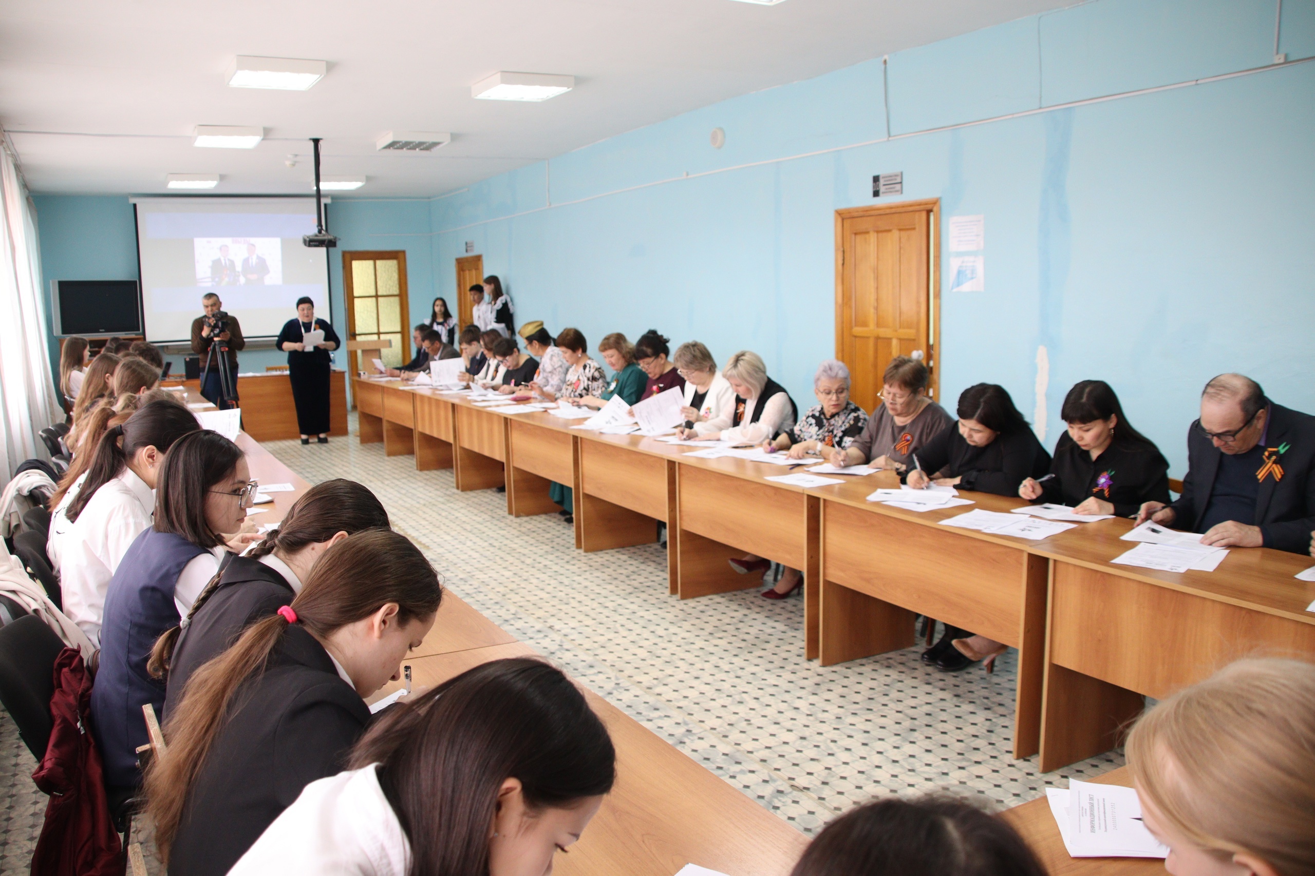 Баймаҡтар «Еңеү диктанты»  яҙҙы