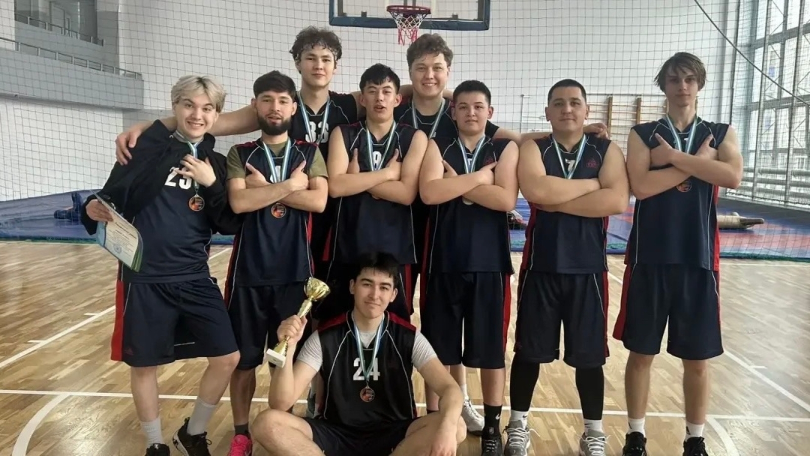 Баймаҡ командаһында - көмөш!